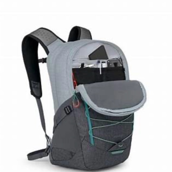 Osprey Quasar Silver 26L backpack - Picture 6 of 6